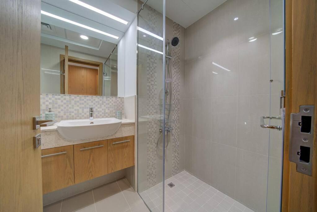 Burj Khalifa View - 2Br And Maid - Downtown Apartment Dubai Exterior photo