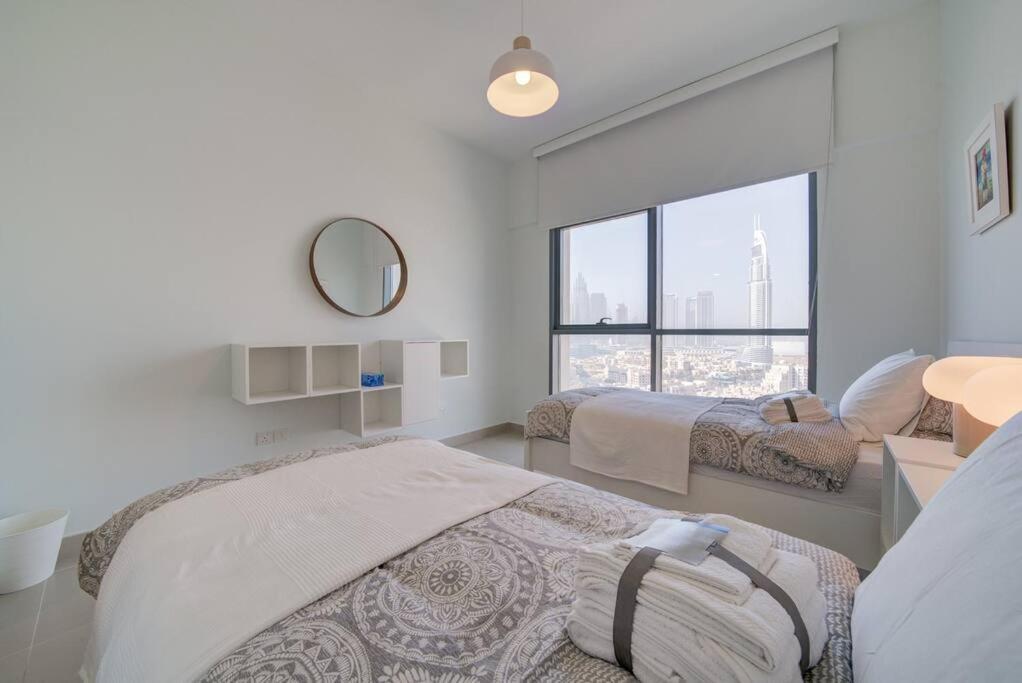 Burj Khalifa View - 2Br And Maid - Downtown Apartment Dubai Exterior photo